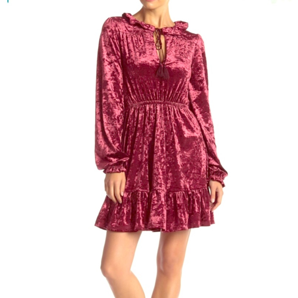 NWT Romeo+Juliet Couture Romantic Burgundy Wine Velvet Tie Neck Dress M